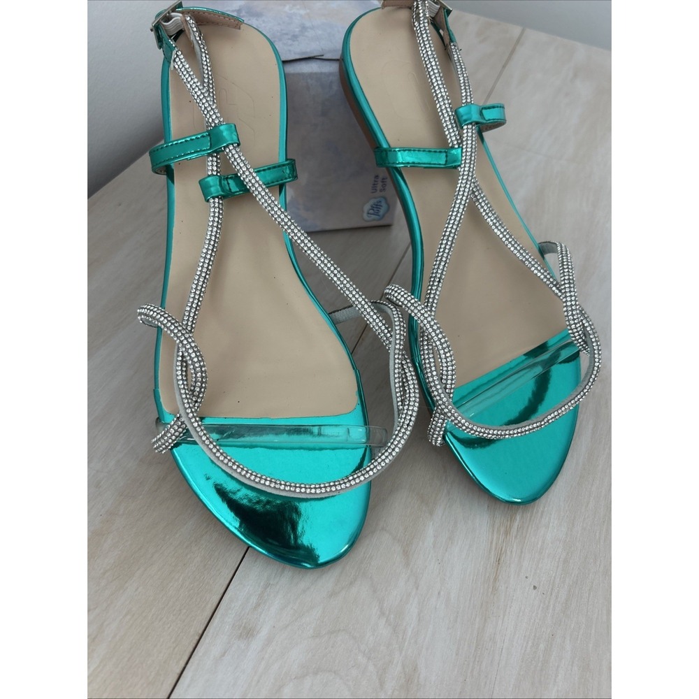 Vibrant Turquoise Sandals SZ 7.5 Crystal Straps Metallic Finish Flats‎ NWOB